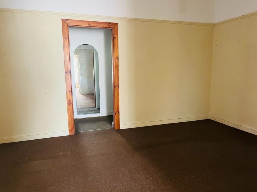 1 Bedroom Property for Sale in Quigney Eastern Cape